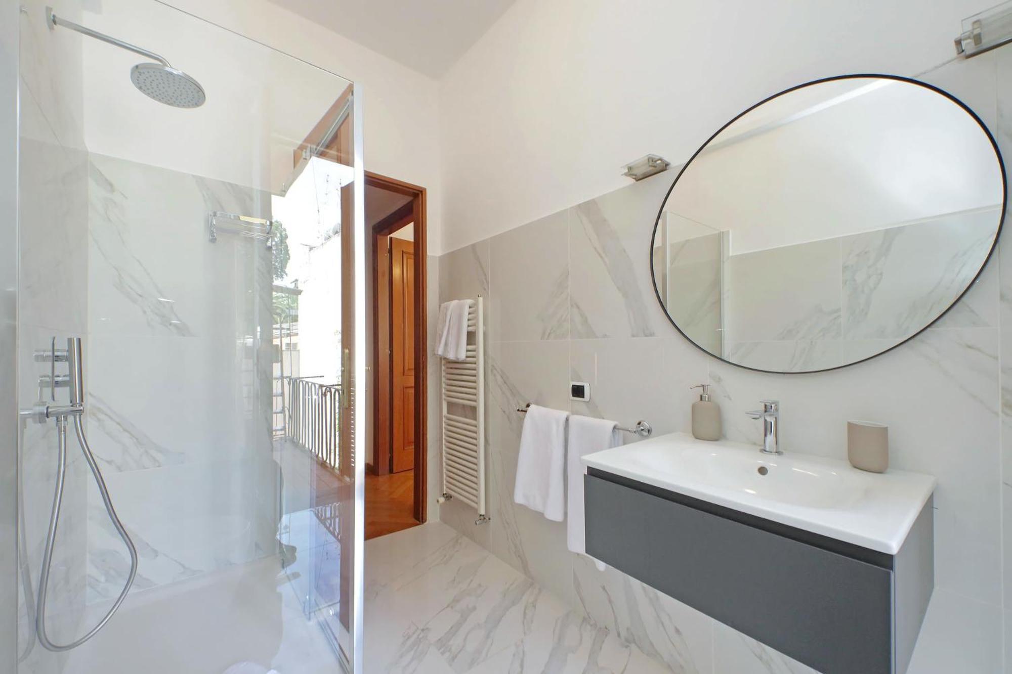 Ych-Comfortable 2 Bedrooms Flat Near Colosseum Rom Exteriör bild