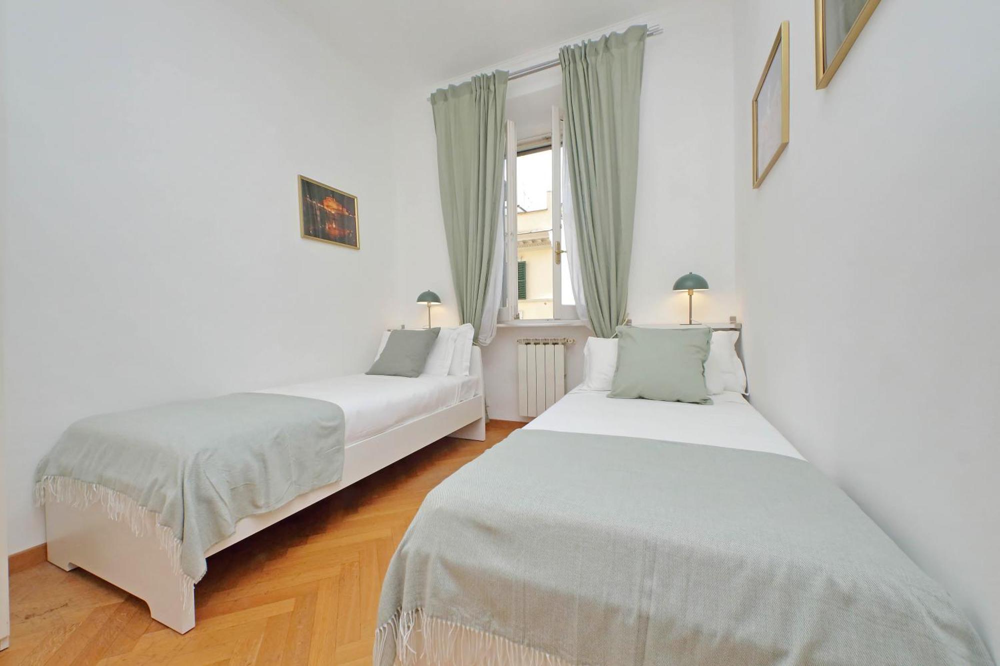 Ych-Comfortable 2 Bedrooms Flat Near Colosseum Rom Exteriör bild